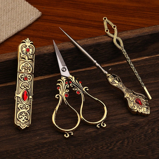 Vintage Sewing Scissor Kit